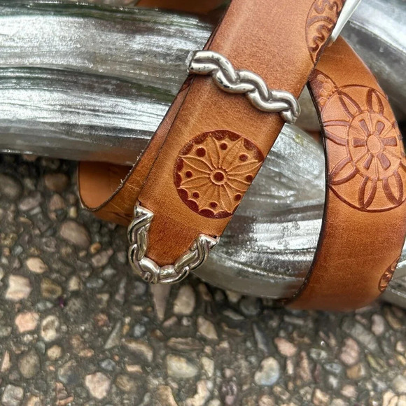 Martin Dingman Hand Tooled 100% Leather Made in USA Belt Silvertone Buckle - Picture 7 of 8